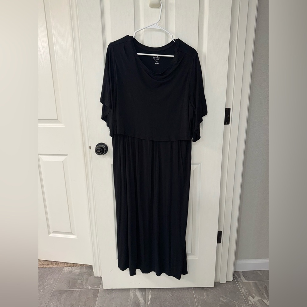 Isabel Maternity by Ingrid & Isabel Black Midi Dress